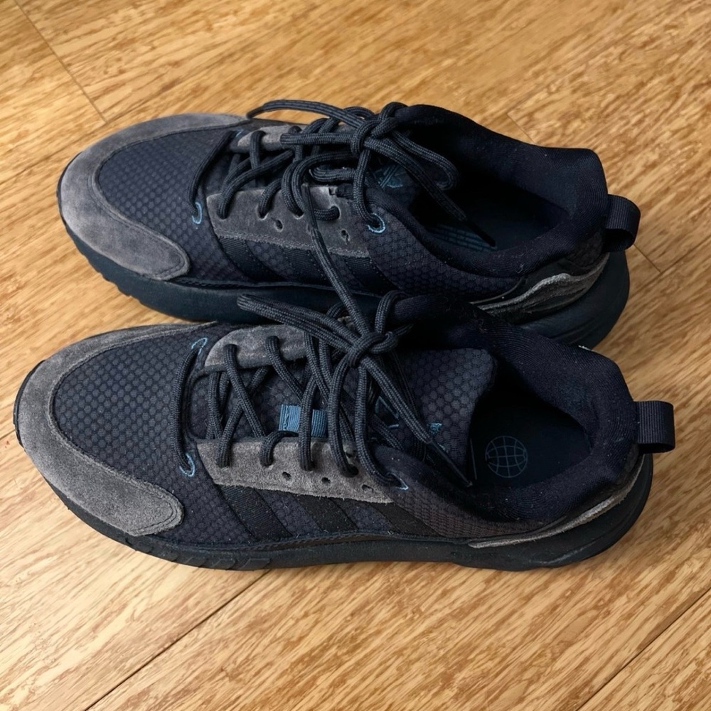 Adidas Women's Shoes ZX 22 Boost Originals Navy Blue
Size:7